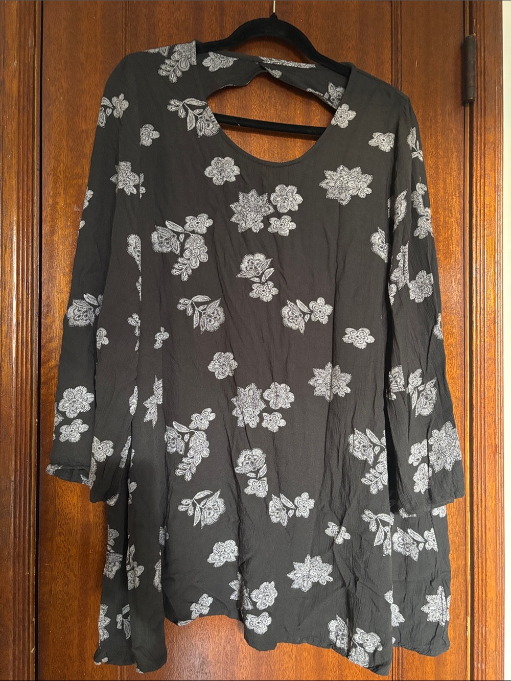 Dark Grey Floral Long-Sleeve Women's Top/Tunic